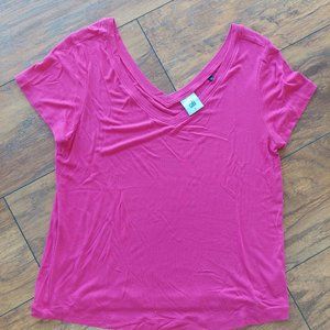 Cabi double v-neck hot pink short sleeve t-shirt